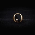 1287 1571 SIGNET RING